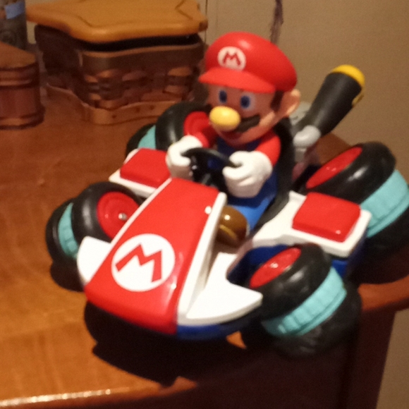 Mario cart anyi gravity racer w remote - Picture 2 of 3